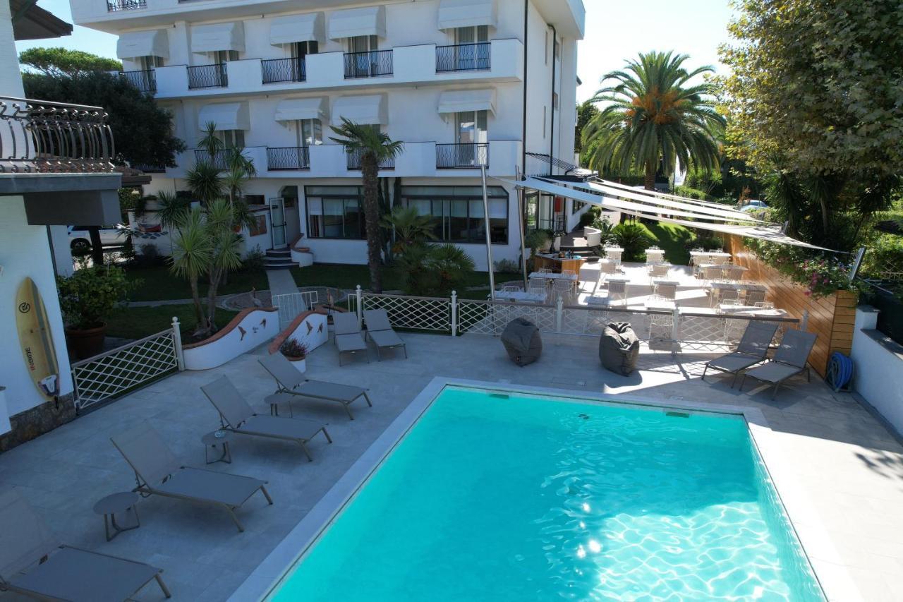 Hotel Tarabella Forte dei Marmi Dış mekan fotoğraf